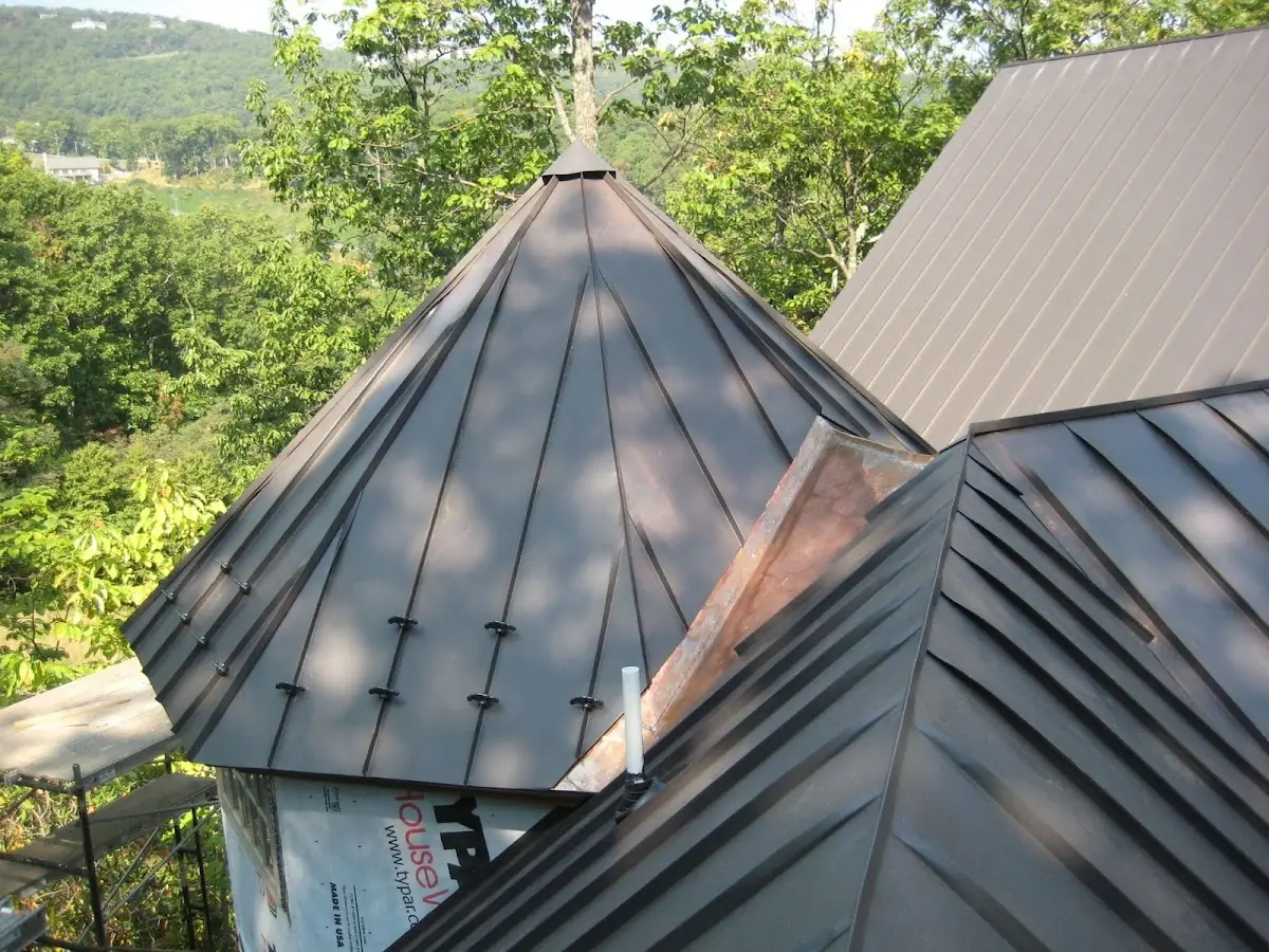 Professional Roof Tarp Installation by Craftsman Roofing in Midway